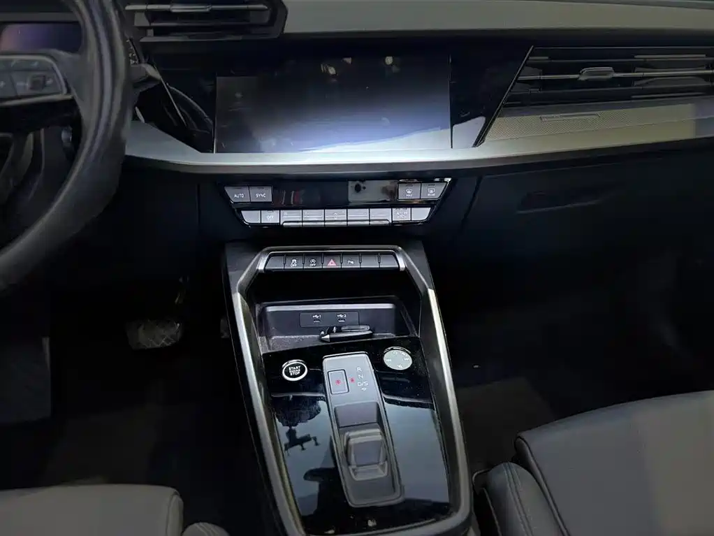 Фото 16 - Audi A3