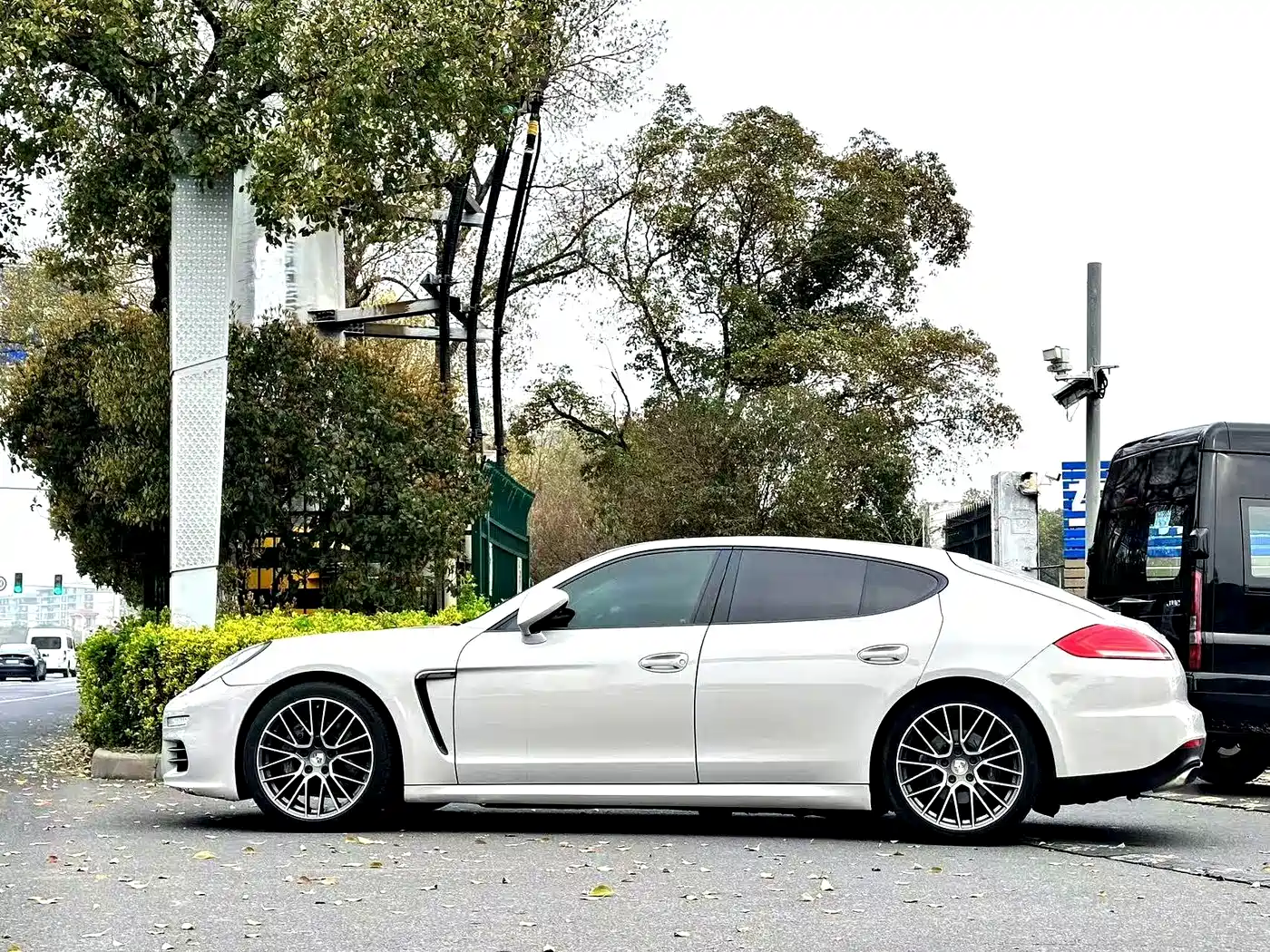 Porsche Panamera 2014 Panamera 3.0T фото 2