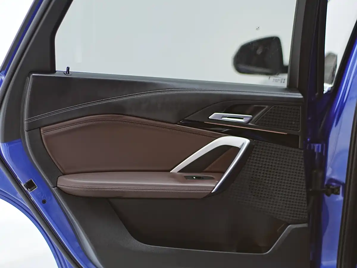 BMW X1 2023 sDrive20Li X Design Package фото 14