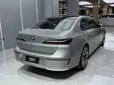 Фото 9 - BMW i7