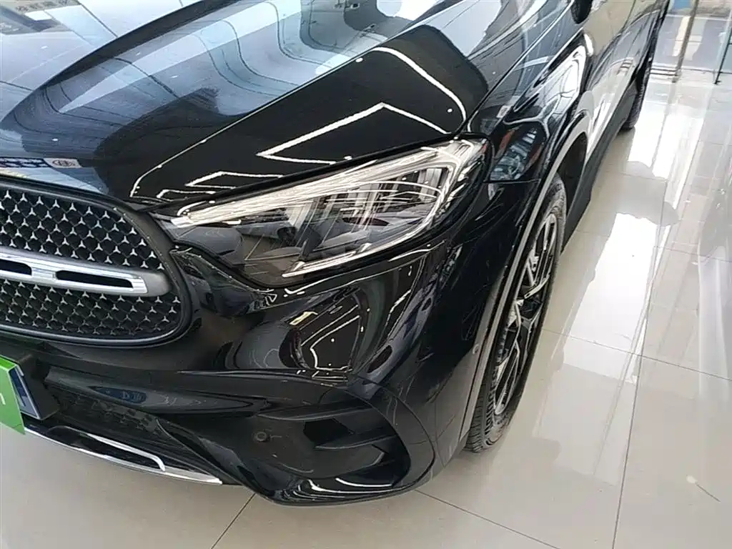 Mercedes-Benz GLC 2023 GLC 260 L 4MATIC Luxury 5-Seater фото 24