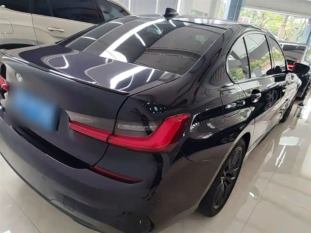 BMW 3-SERIES
