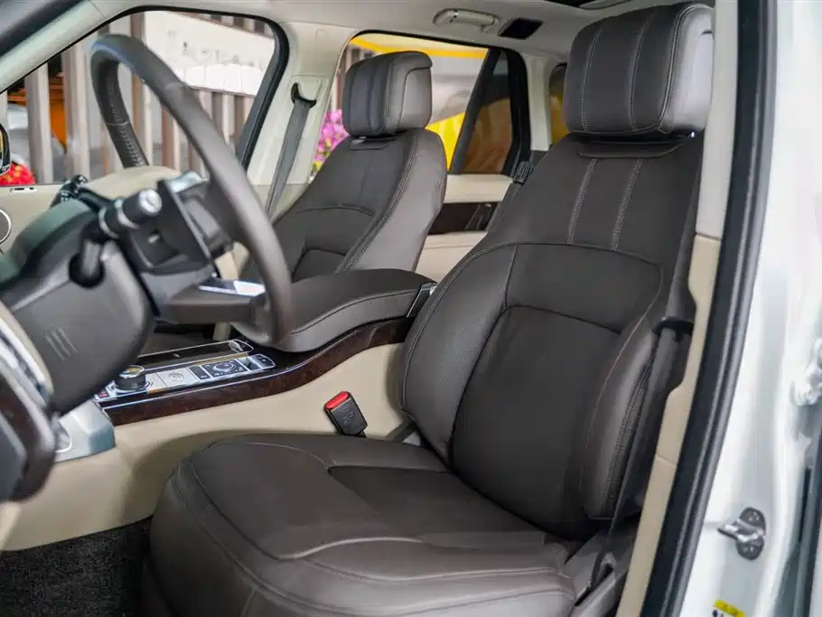 Land Rover Range Rover 2022 3.0 L6 360PS Heritage Edition фото 14