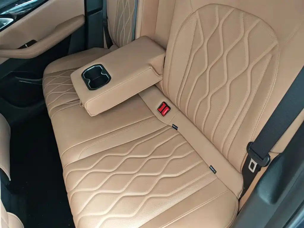 Geely Galaxy Galaxy A7 2025 EM-i фото 17