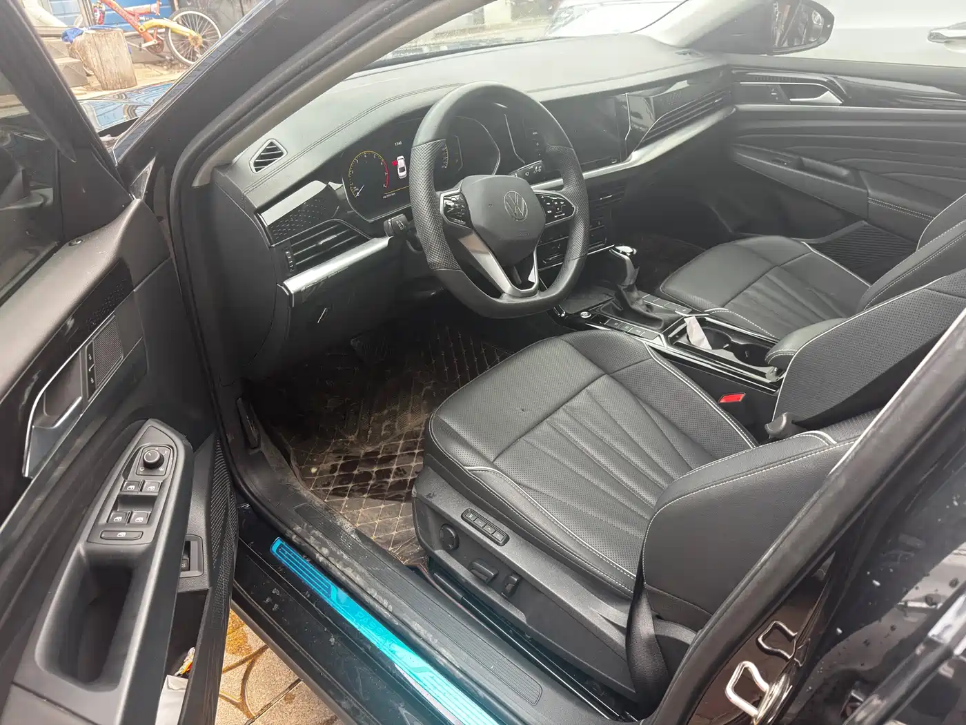 Volkswagen Passat 2024 280TSI Elite Edition фото 4