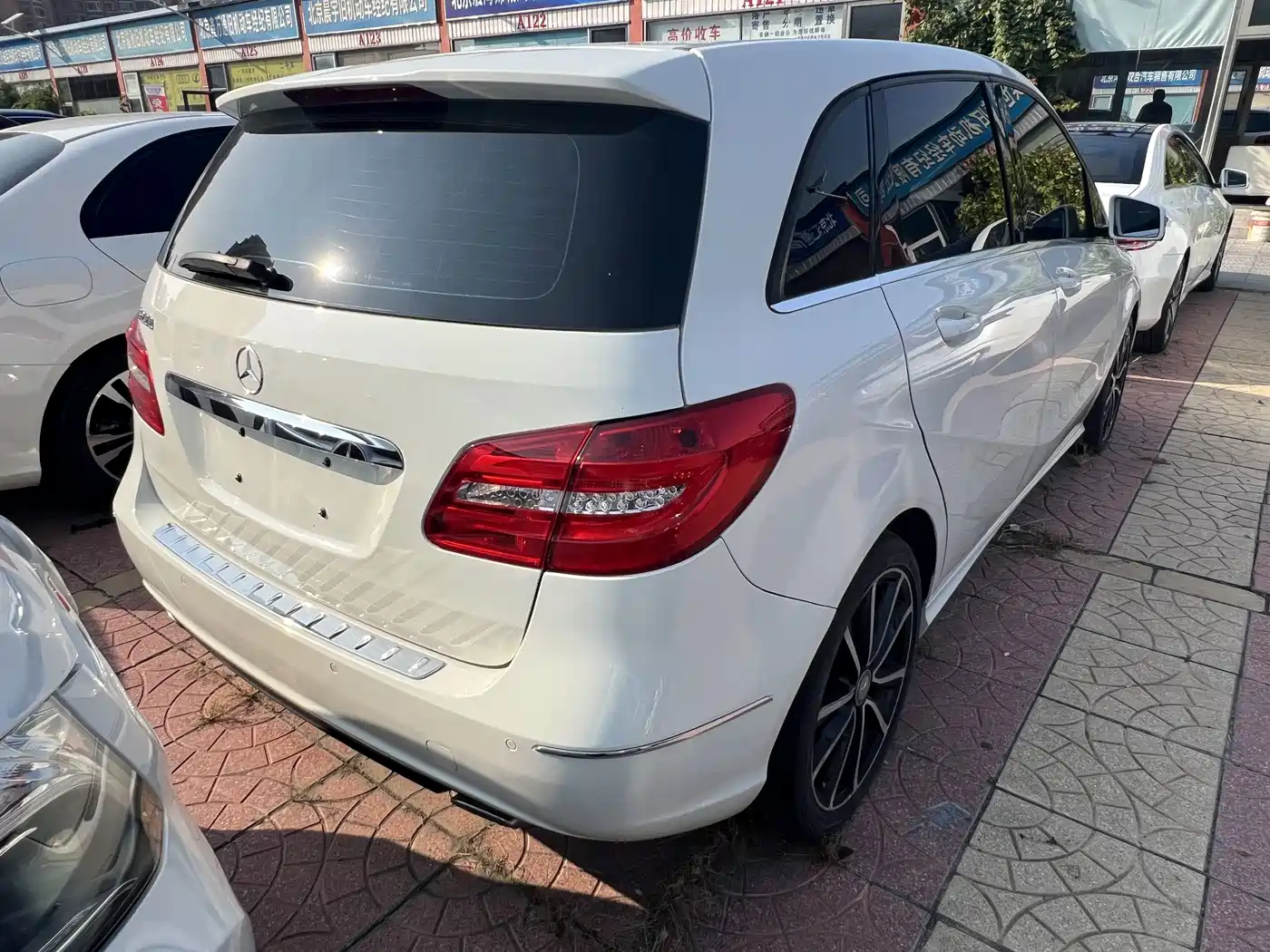 Mercedes-Benz B-Class 2013 2012 B 200