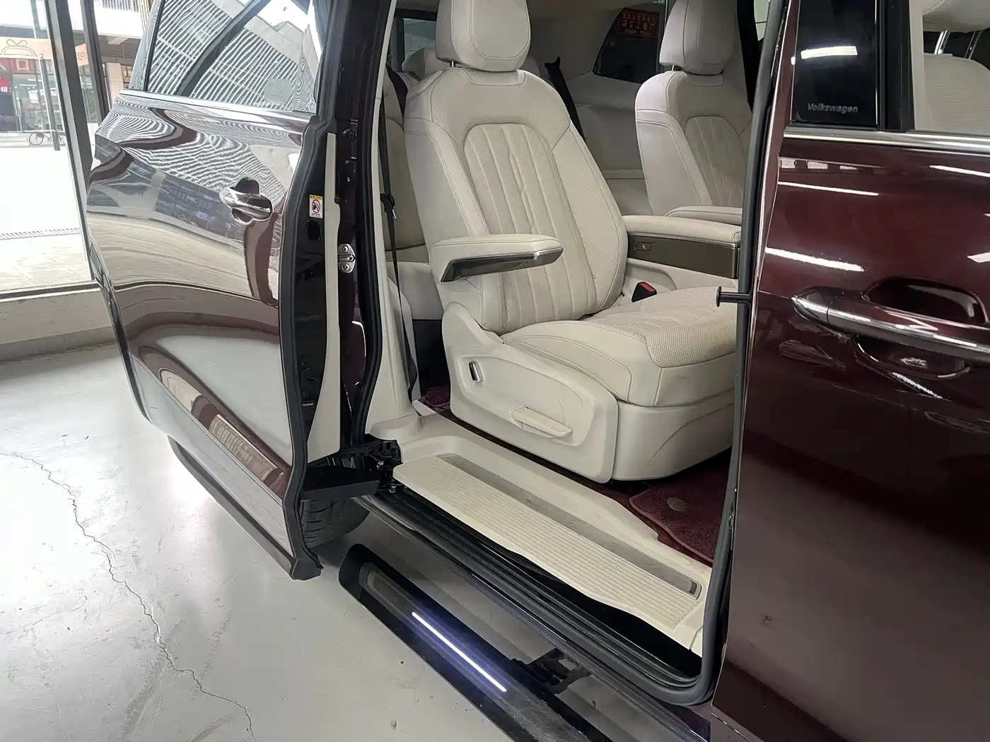 Volkswagen Viloran 2022 330TSI Luxury Edition фото 6