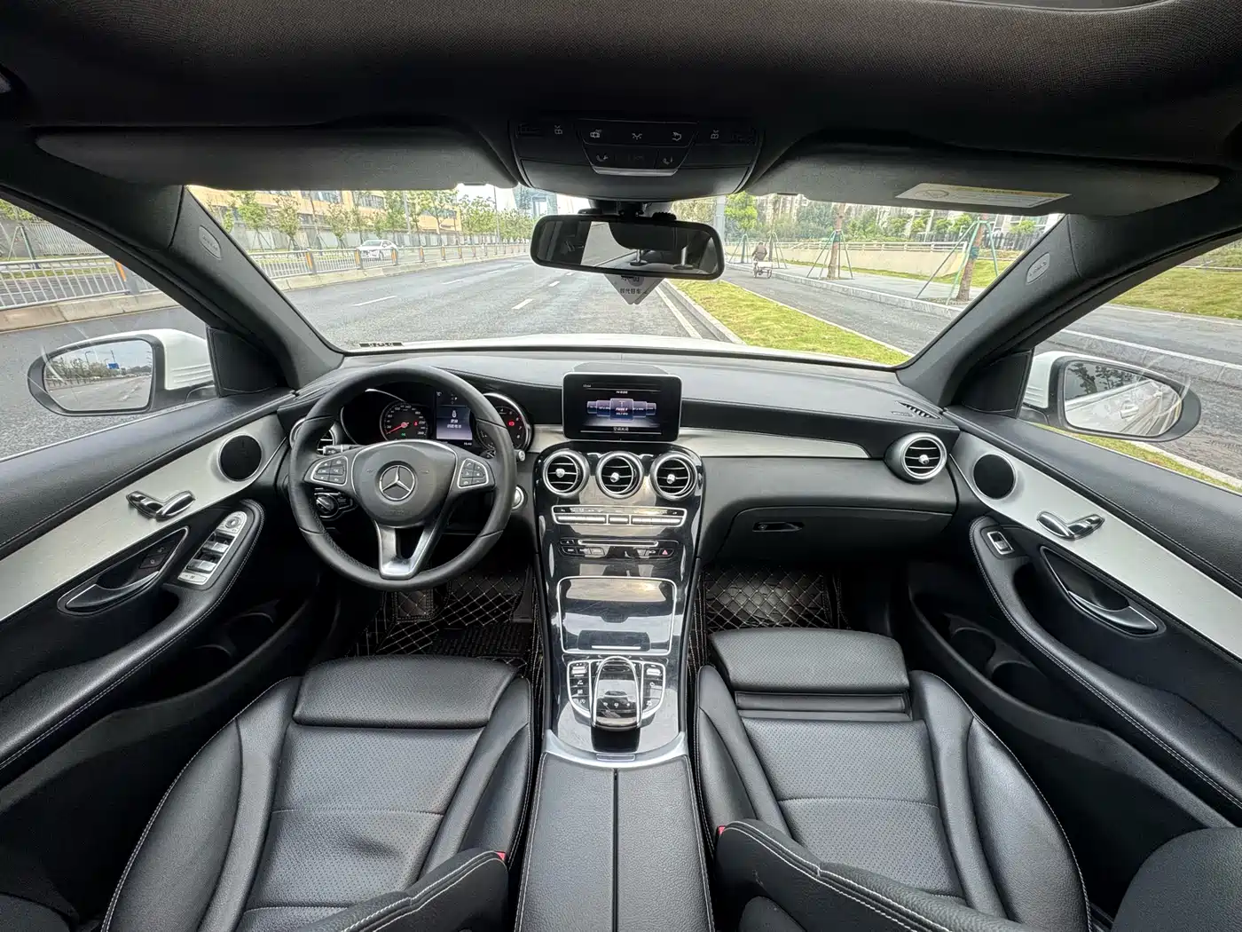 Mercedes-Benz GLC 2016 GLC 200 4MATIC фото 6