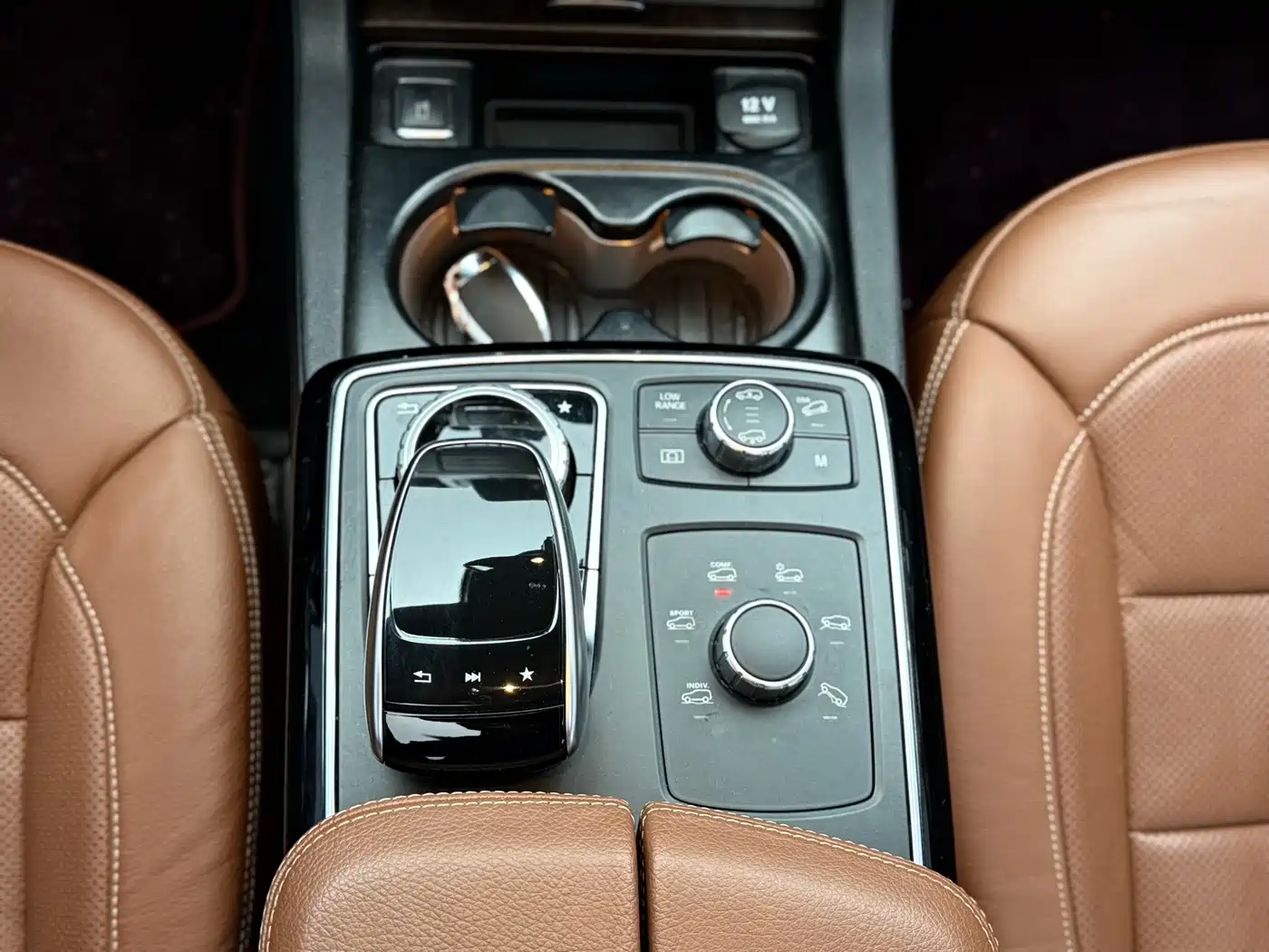 Mercedes-Benz GLS 2018 GLS 400 4MATIC Luxury фото 11