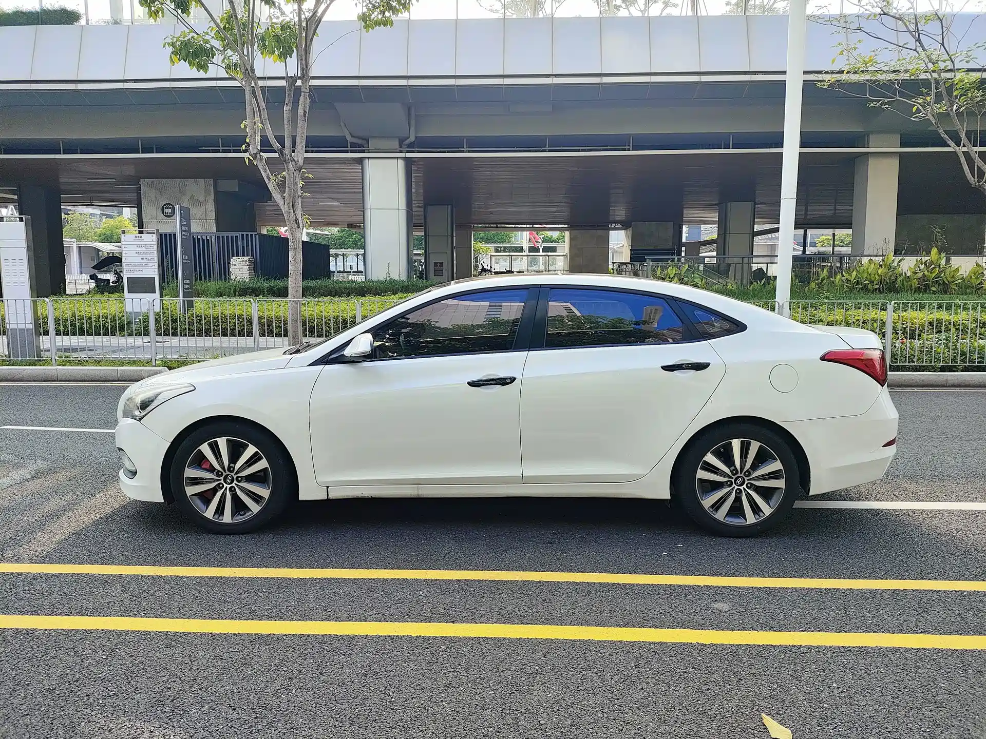 Фото 8 - Hyundai Mistra