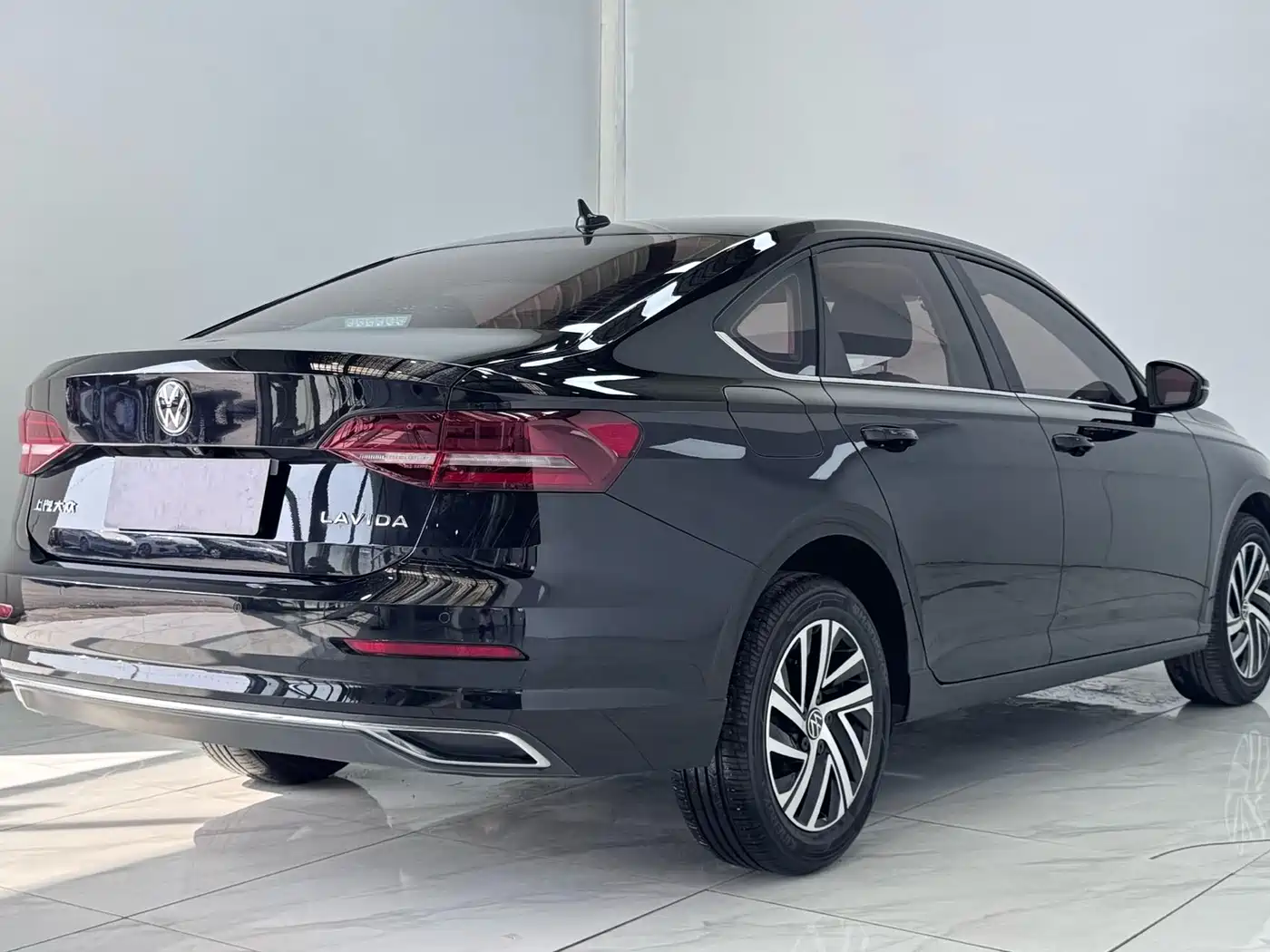 Volkswagen Lavida 2022 1.5L Auto Comfort Edition фото 6