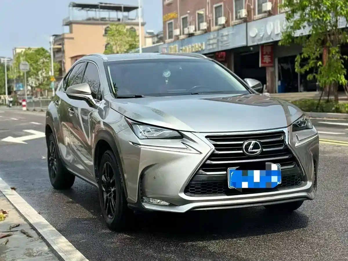 LEXUS NX