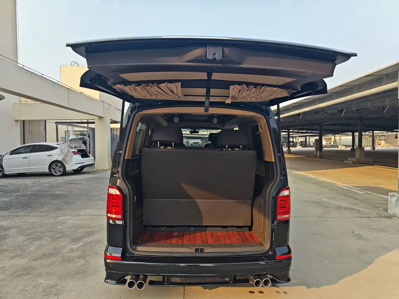 Volkswagen Caravelle 2019 2.0TSI 4WD Luxury 7-seater фото 34