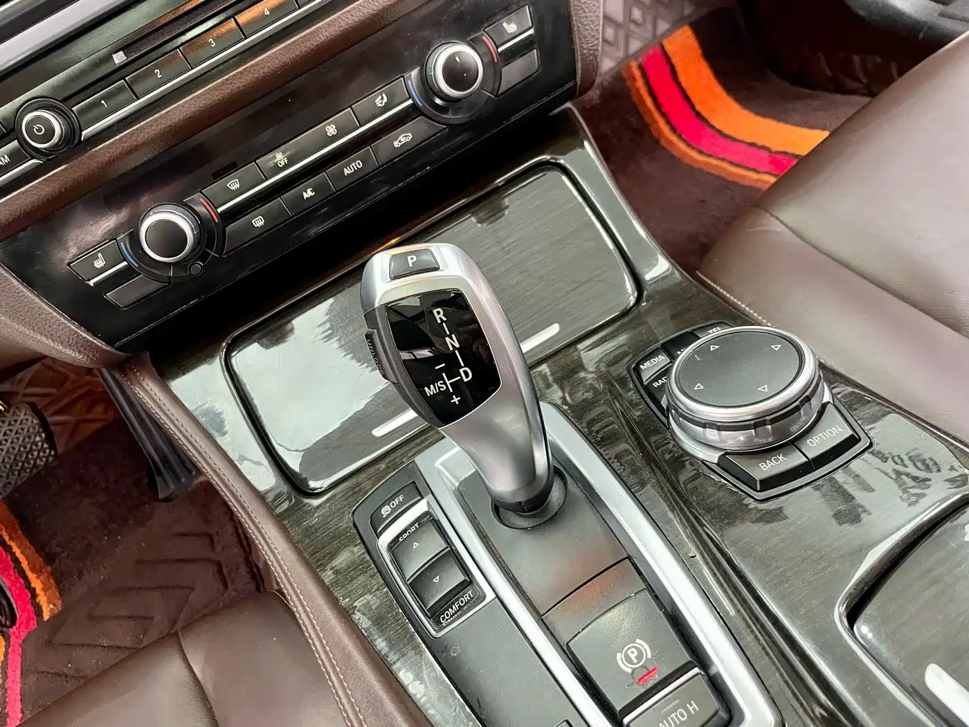 BMW 5 Series 2014 525Li Luxury Design Package фото 18