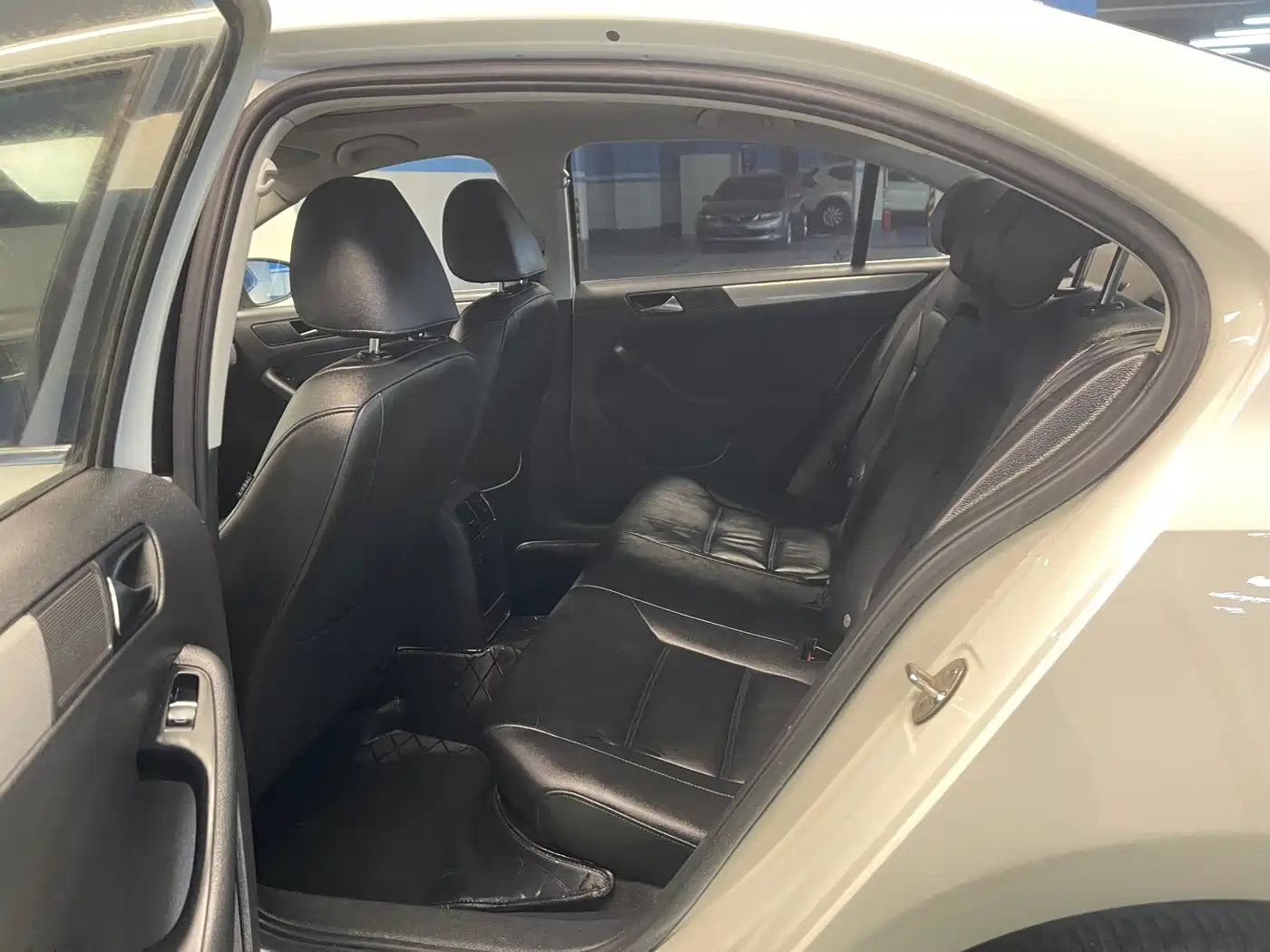 Volkswagen Sagitar 2014 1.4TSI Automatic Luxury фото 20