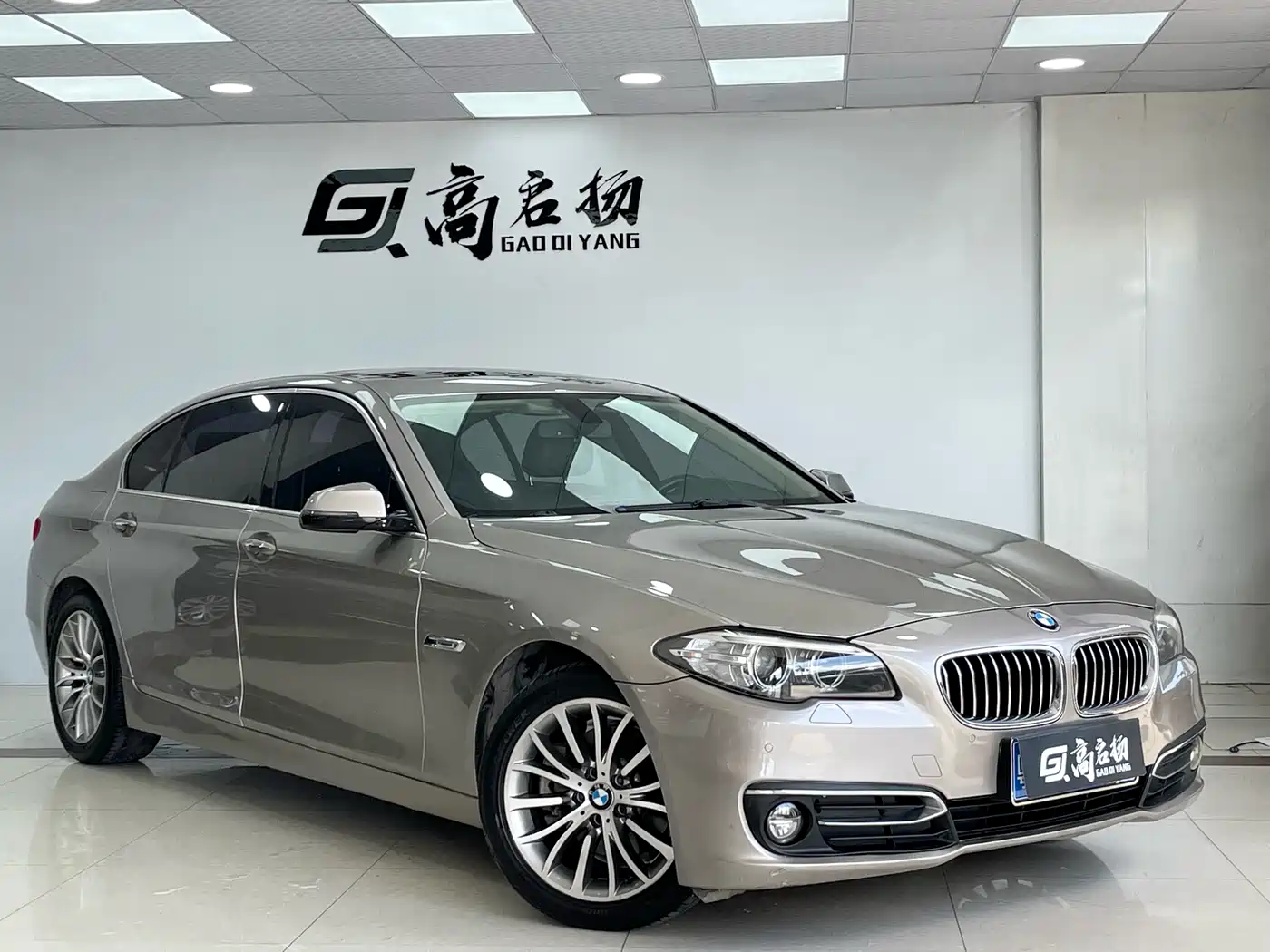 BMW 5 Series 2014 525Li Luxury Design Package фото 3