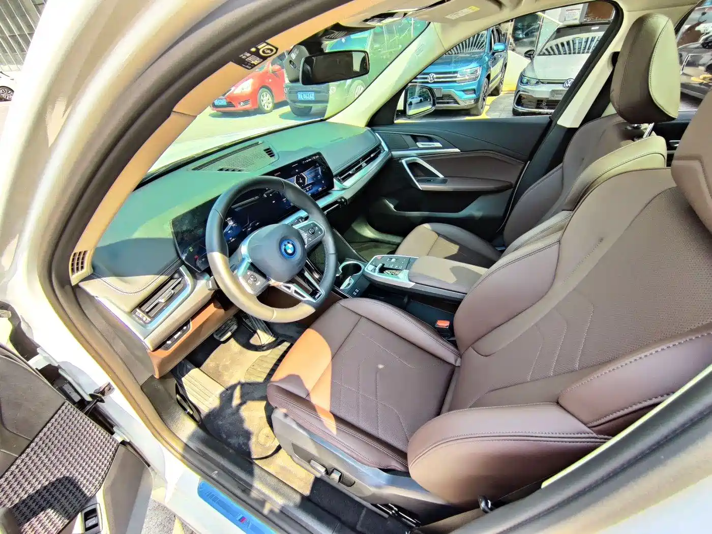 Фото 7 - BMW iX1