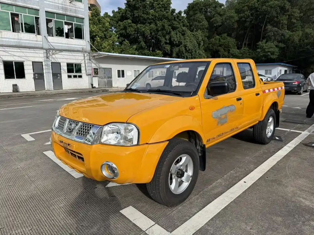 Nissan D22 2015 2013 2.4L Gasoline 4WD Premium