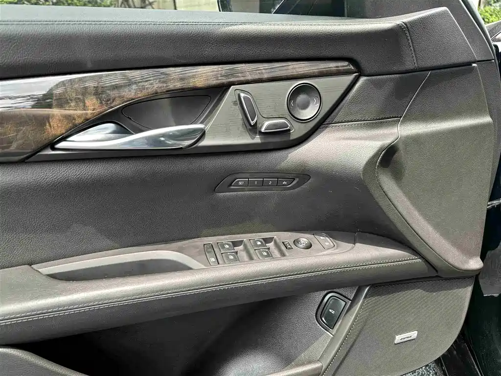 Cadillac CT6 2017 28T Luxury фото 17