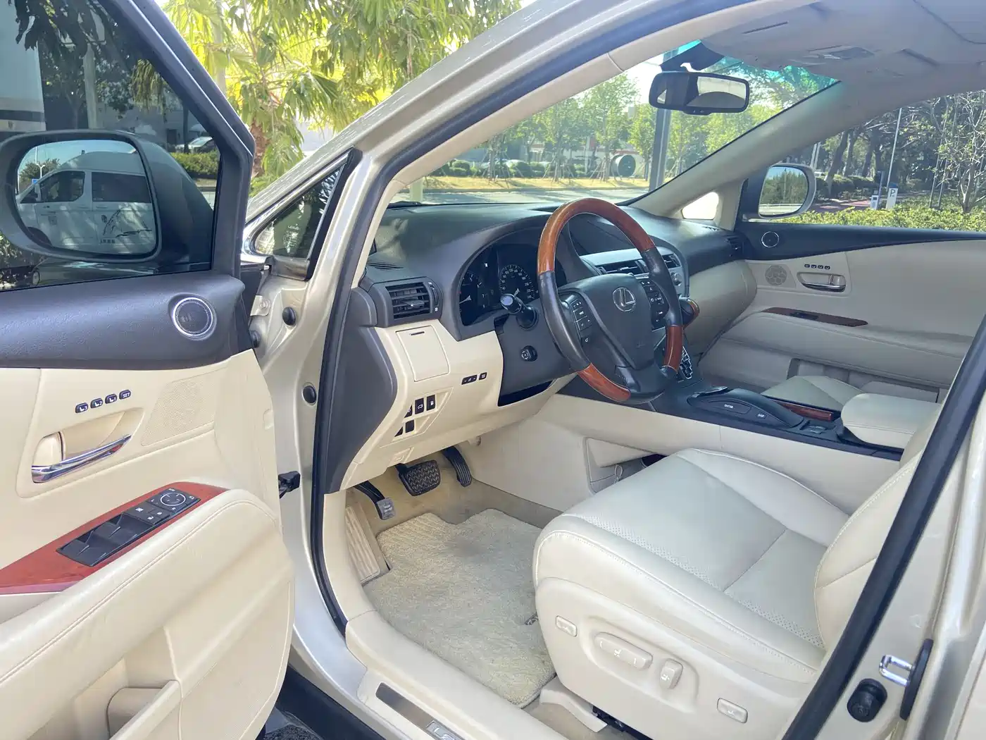 Lexus RX Classic 2009 Model 350 Premium Edition фото 7