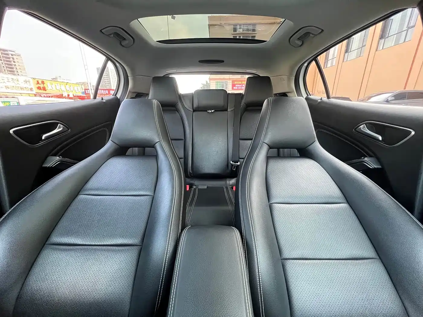 Mercedes-Benz GLA 2017 GLA 220 4MATIC Fashion фото 19