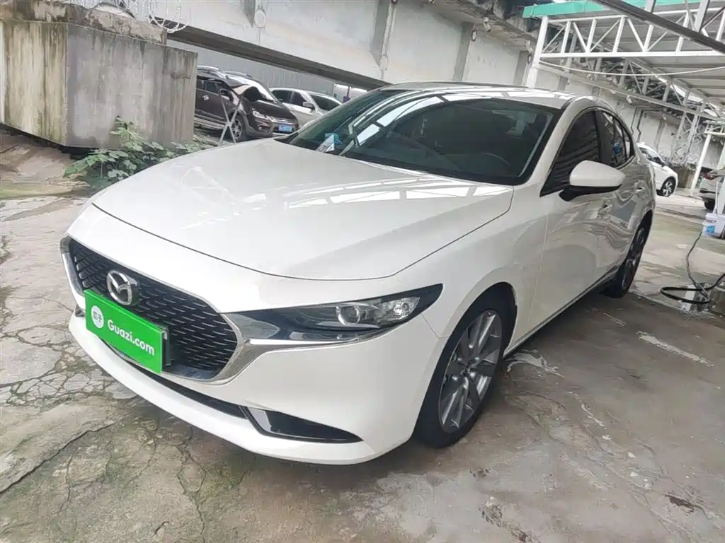 Mazda 3 Axela 2023 2.0L Auto Zhixuan