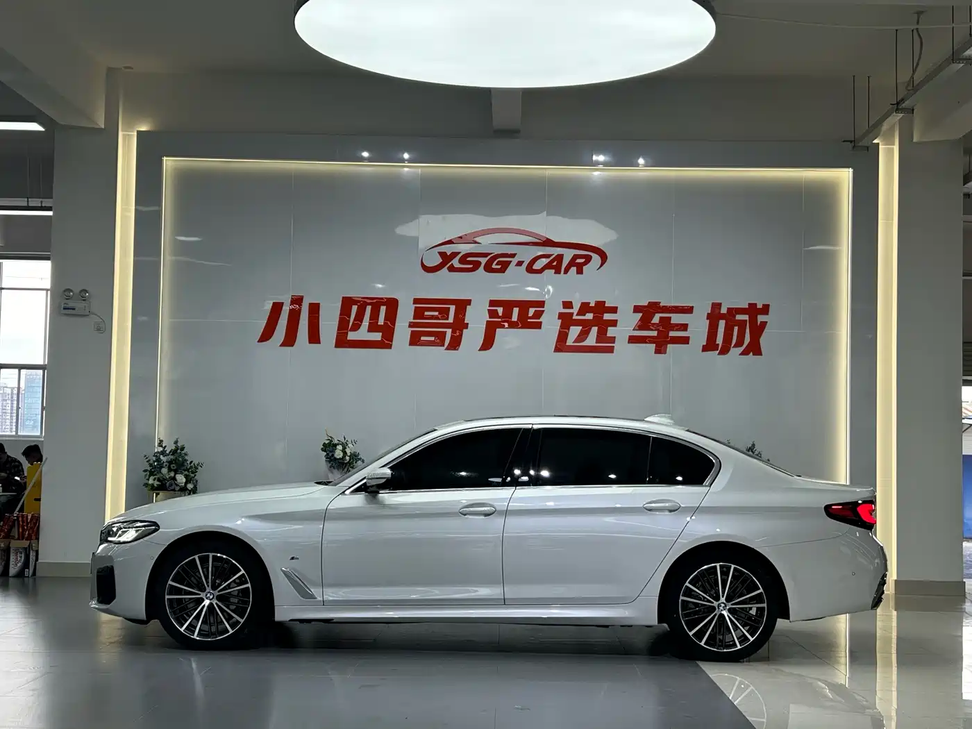 BMW 5 Series 2022 530Li Leading M Sport Package фото 8