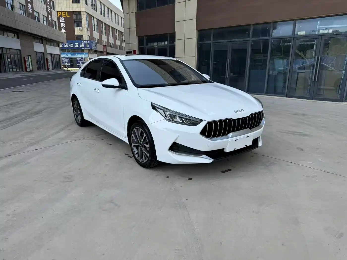 Kia K3 2021 1.5L CVT Fashion Edition фото 3