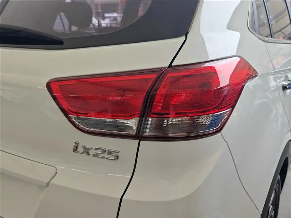 Hyundai Beijing Hyundai ix25 2017 1.6L Automatic Smart Edition фото 8
