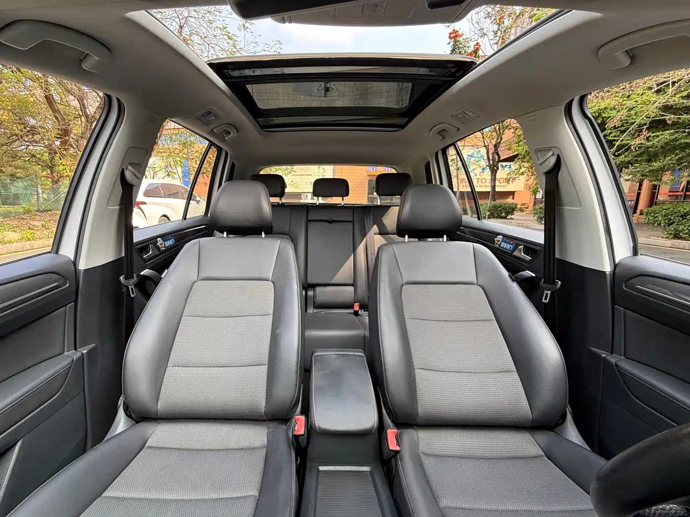 Volkswagen Golf Sportsvan 2018 230TSI Automatic Progressive фото 10