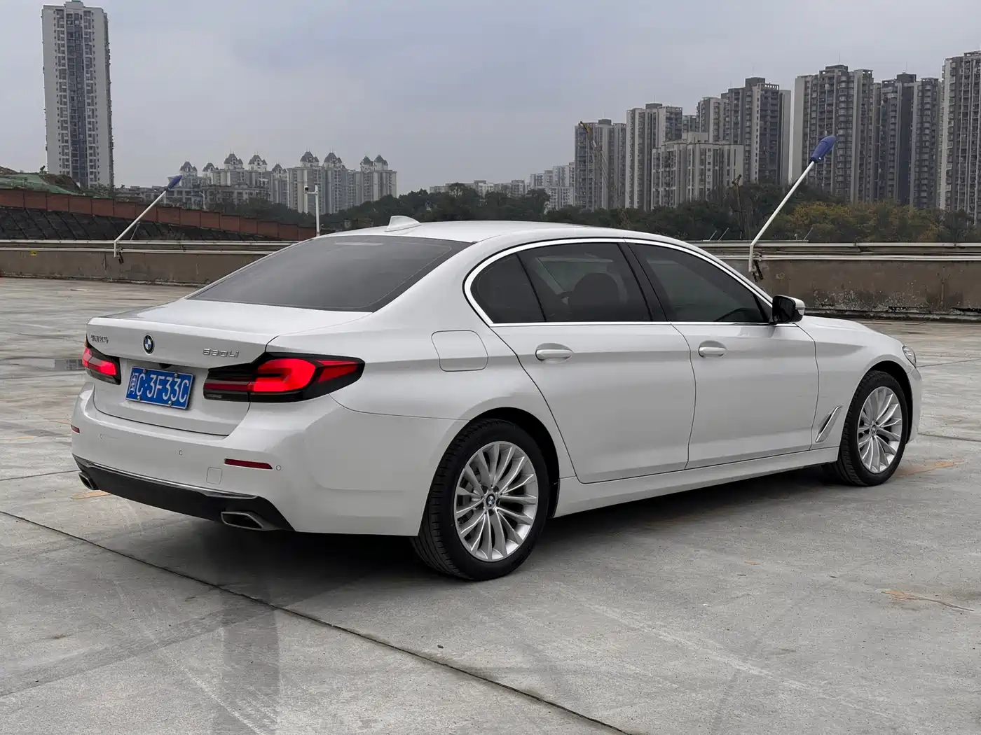 BMW 5 SERIES