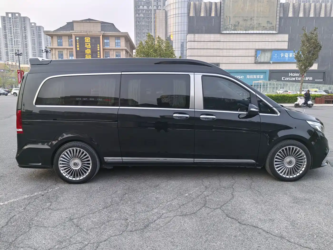 MERCEDES-BENZ V CLASS