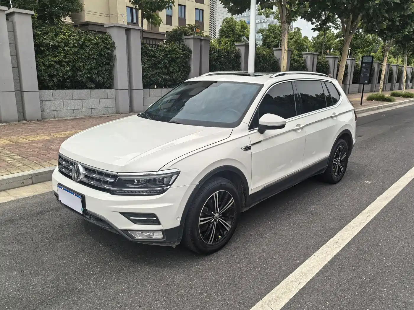 Volkswagen Tiguan L, 2018 год