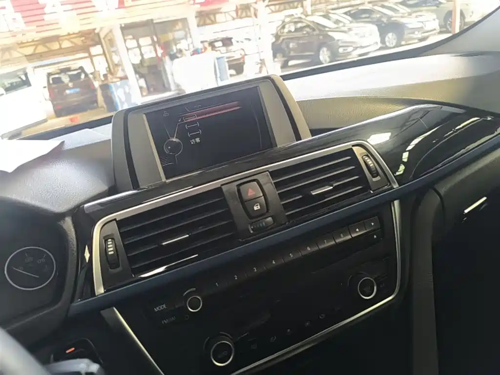 BMW 3 Series 2015 320Li Super Joy Fashion фото 13