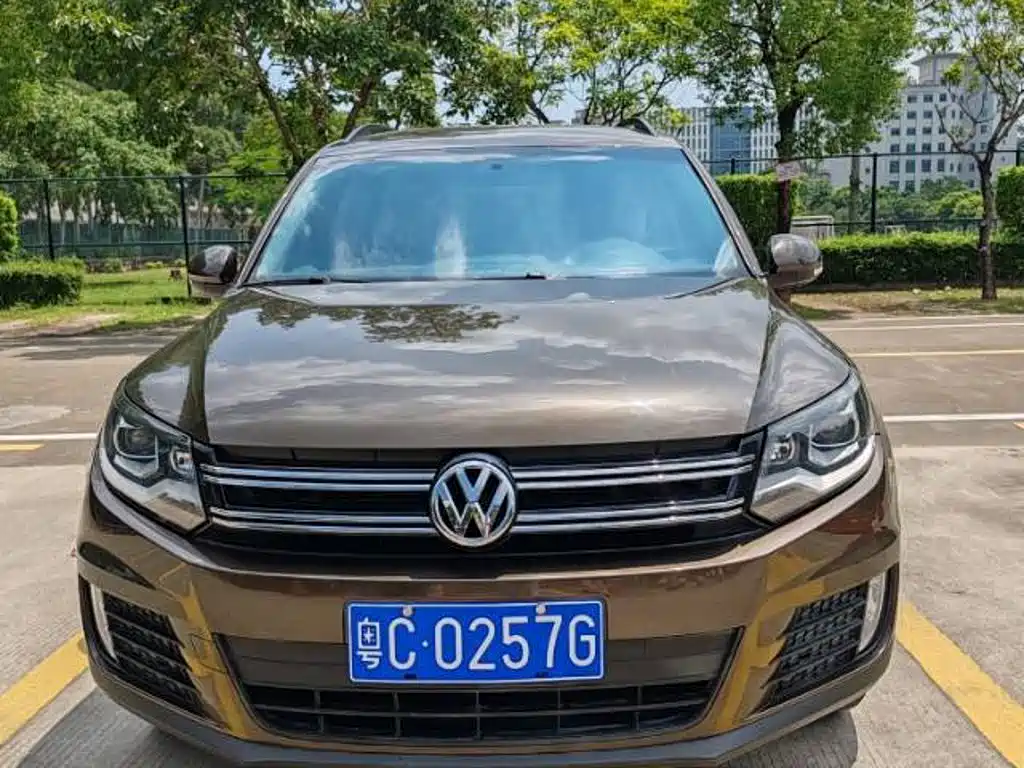 صورة 2 - Volkswagen Tiguan