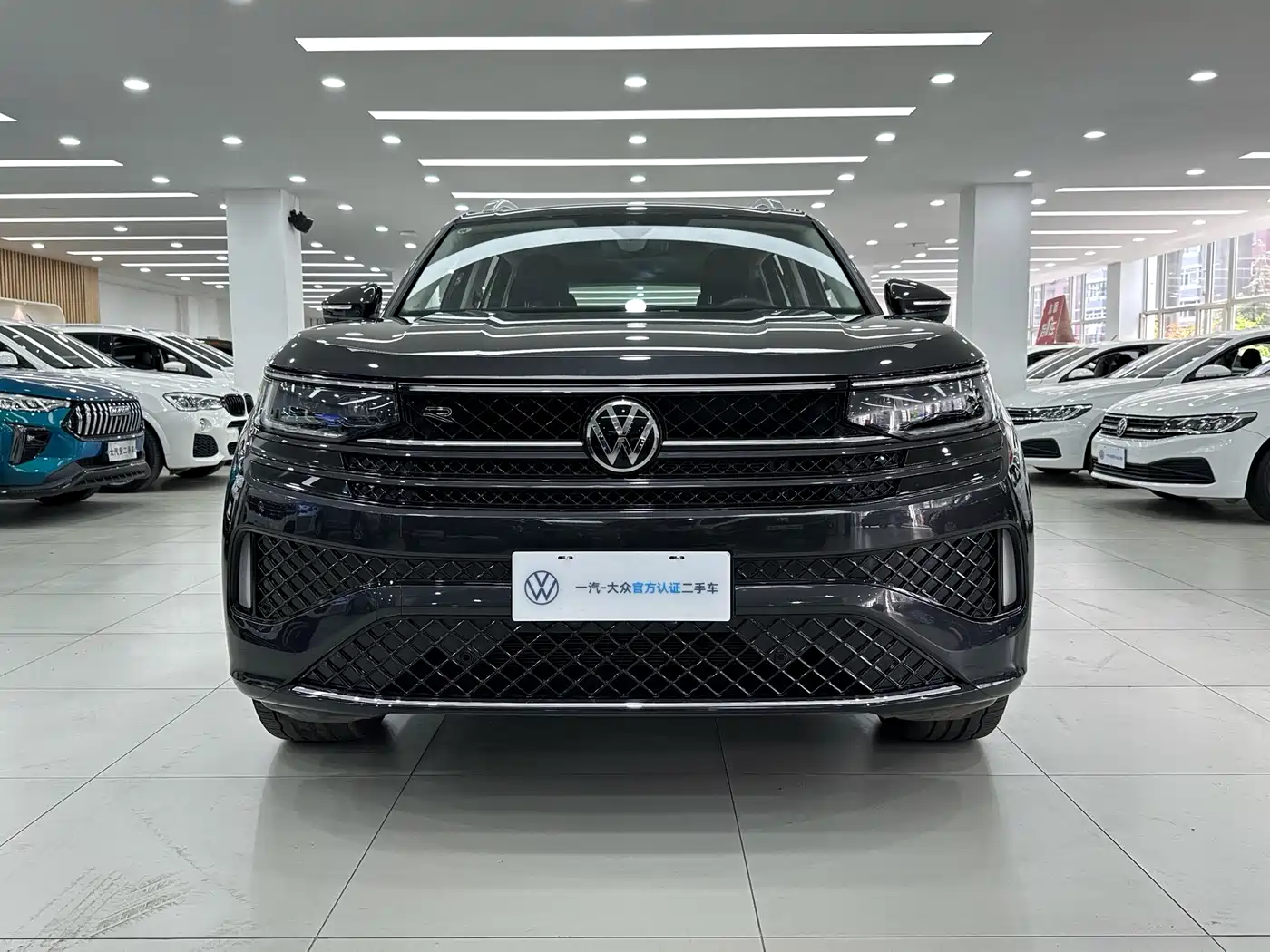 Volkswagen Talagon 2024 380TSI 4WD R-Line Cruise Shared Edition фото 2