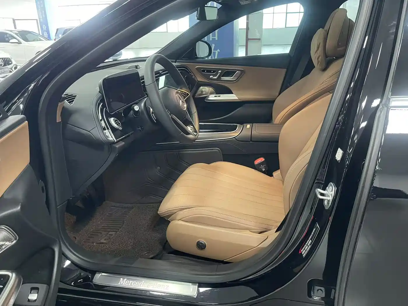 Mercedes-Benz E-Class 2025 E 300 L Luxury фото 3
