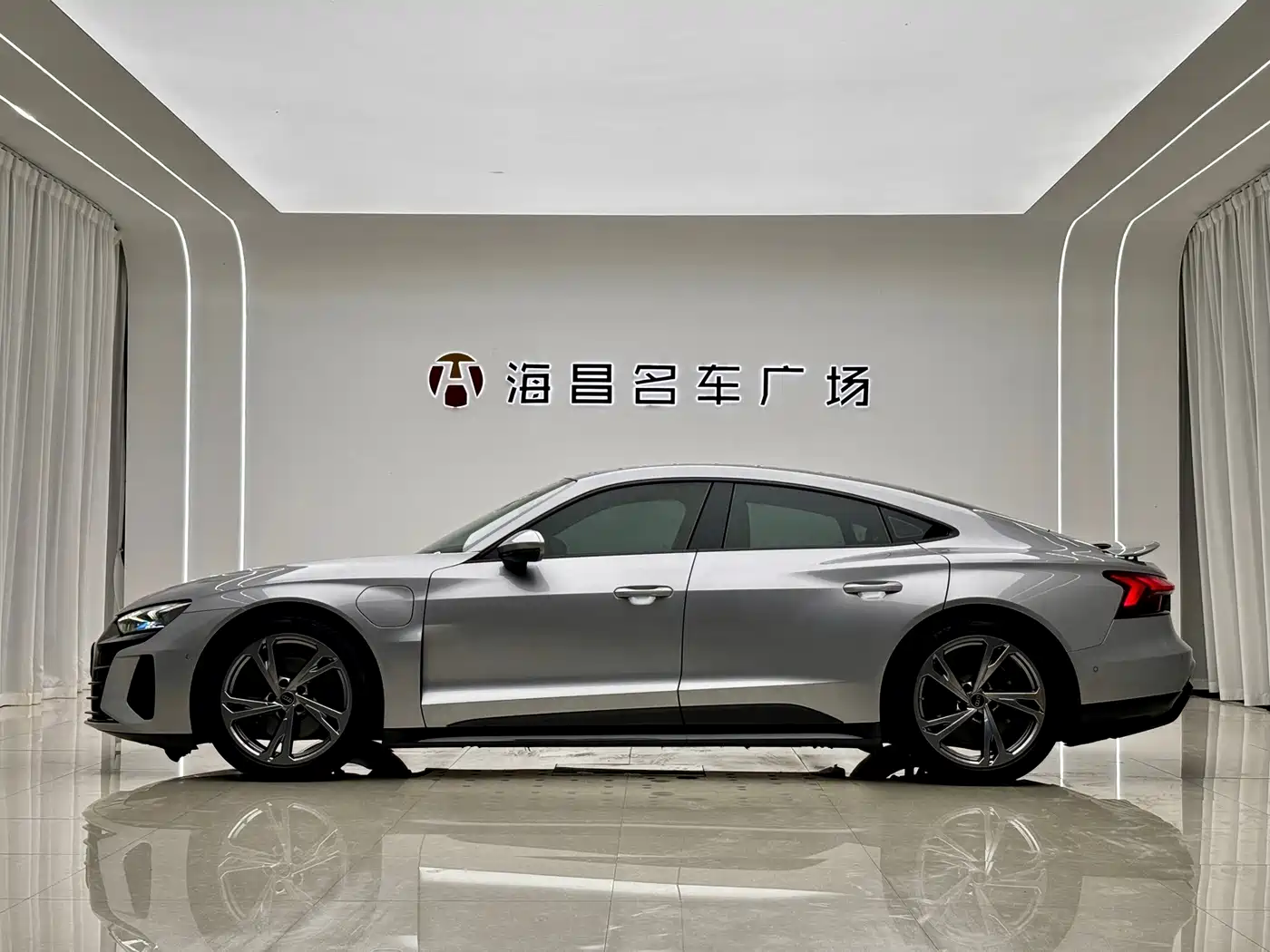Audi RS e-tron GT 2024 2023 Base Model