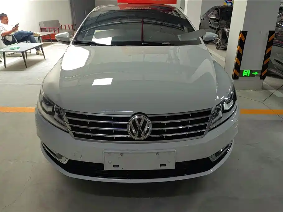 Volkswagen FAW-Volkswagen CC 2016 Model 2.0TSI Luxury фото 2