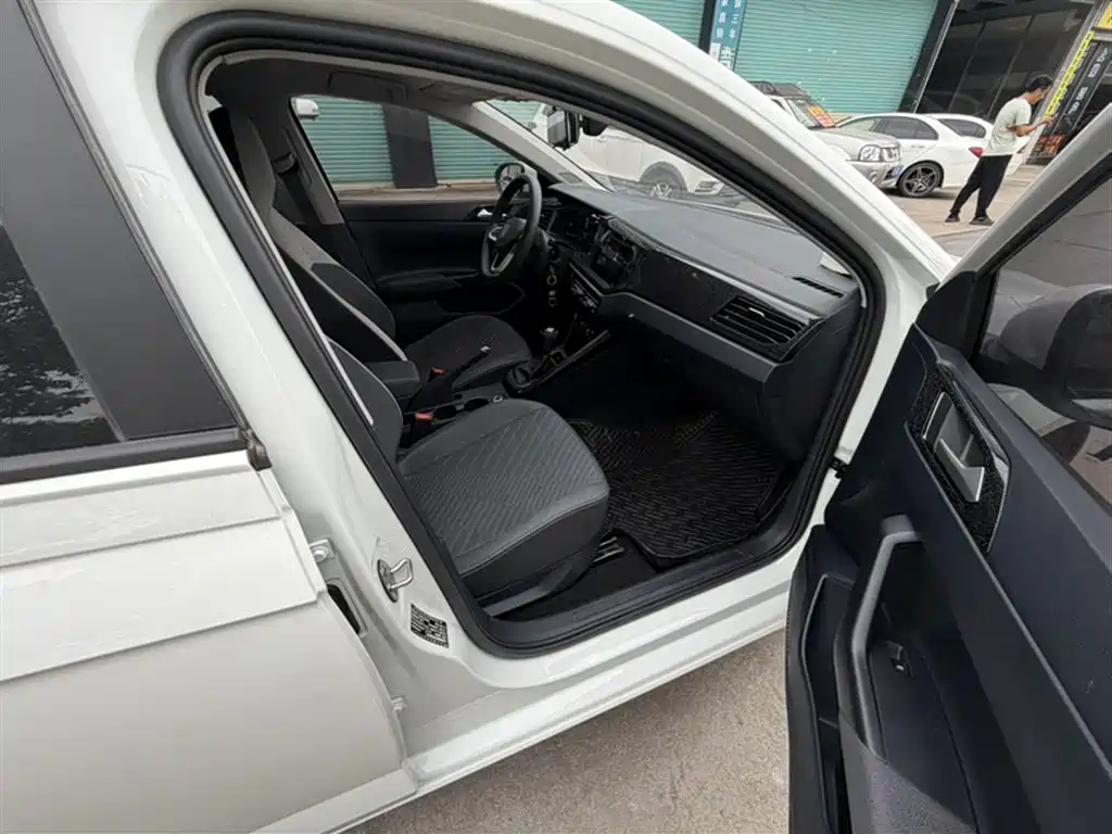Volkswagen Lavida 2023 Xinrui 1.5L Auto Xinyi Edition фото 24