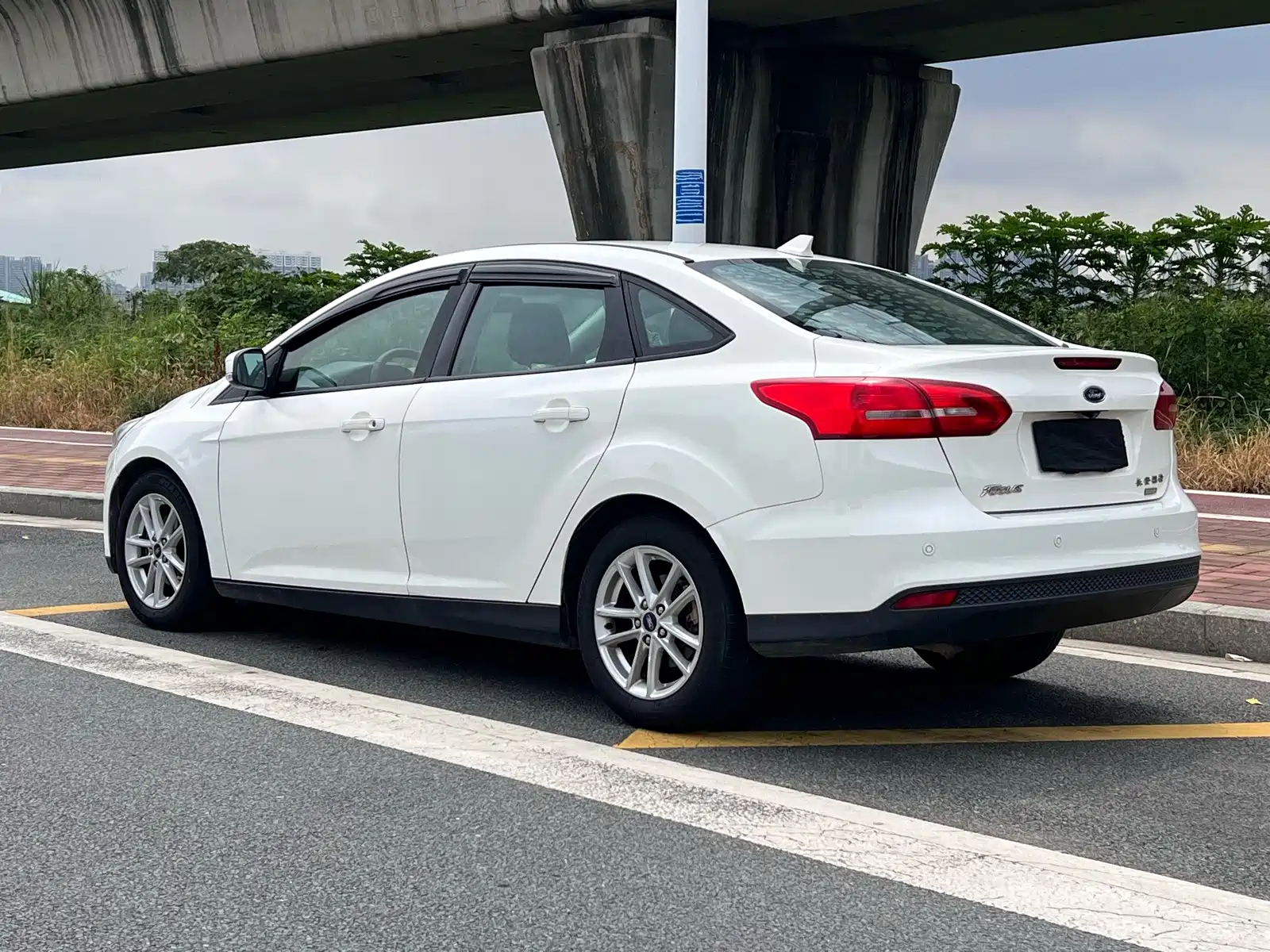 Фото 9 - Ford Focus