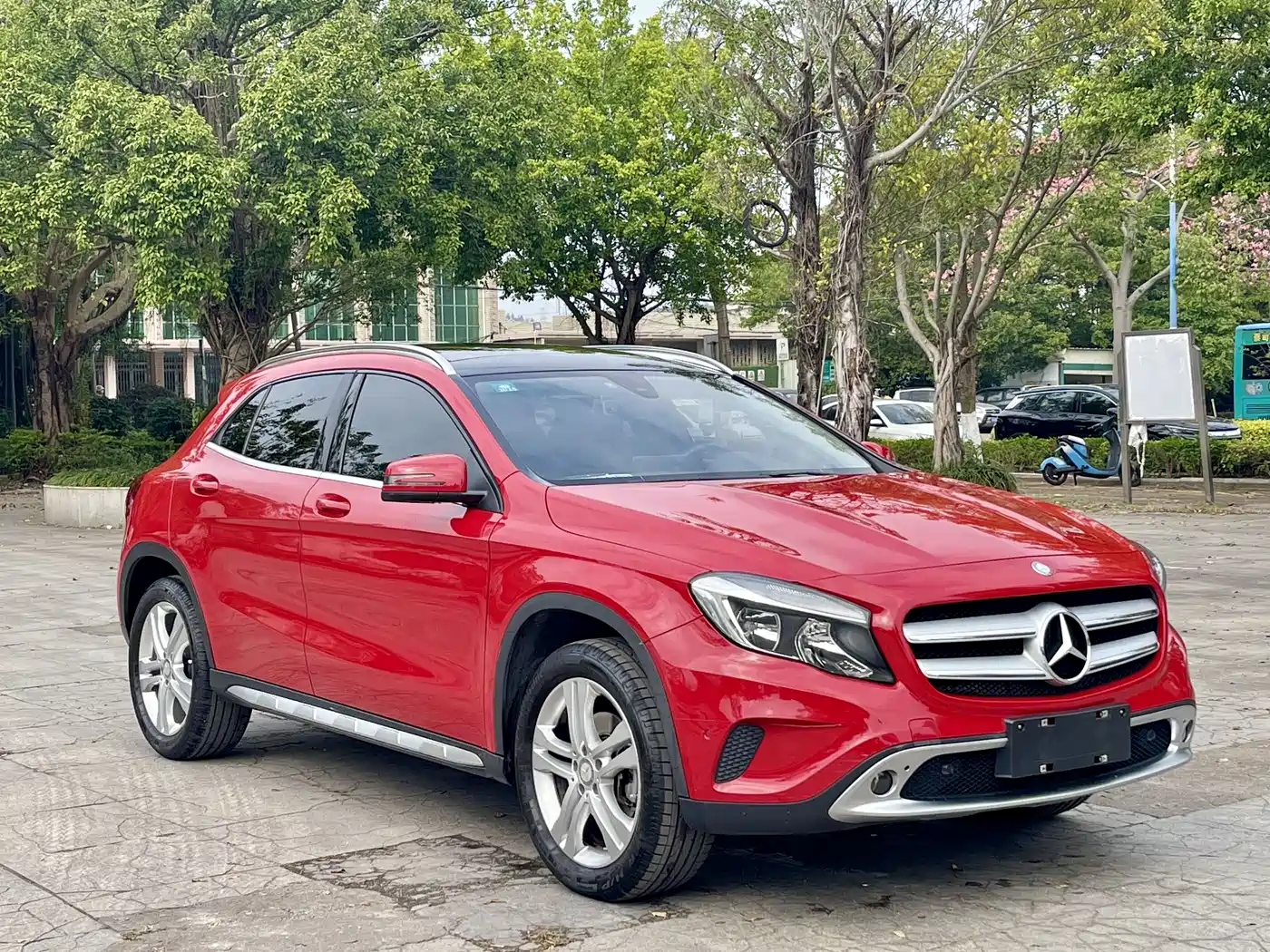 Mercedes-Benz GLA 2017 GLA 200 Dynamic фото 2