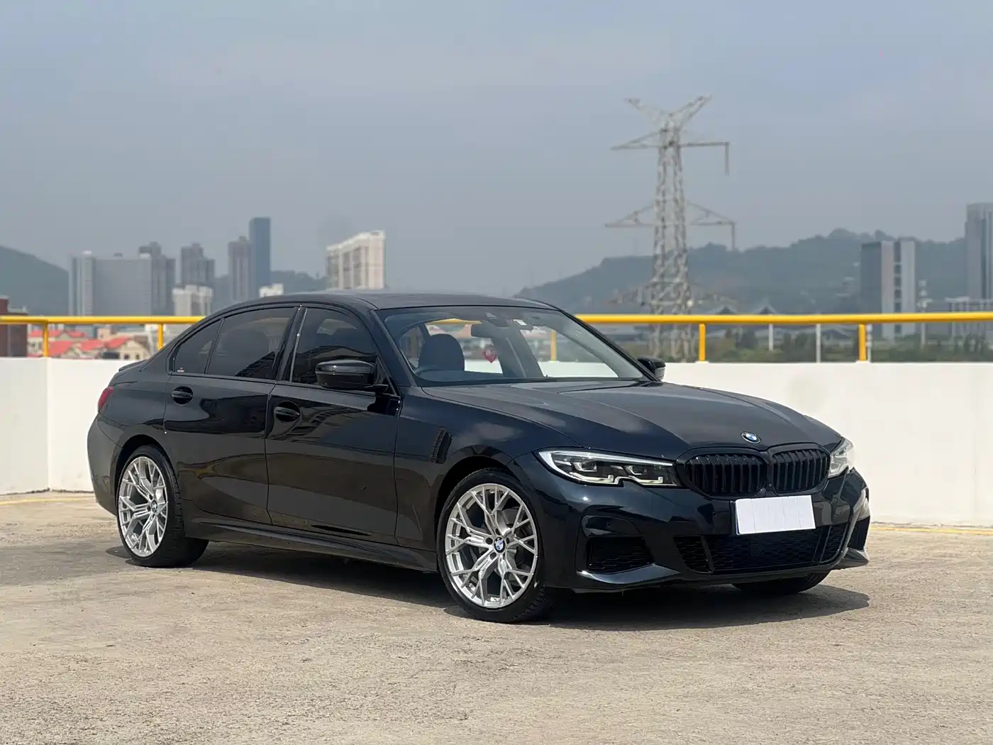 BMW 3 Series 2021 325Li M Sport Night Edition фото 3