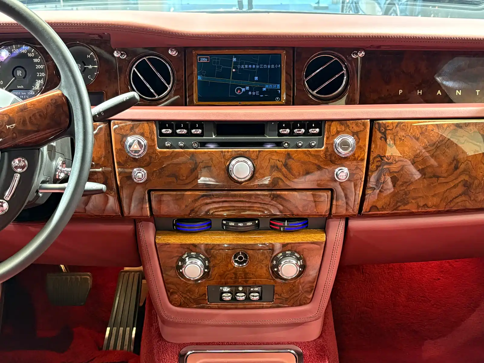 Фото 15 - Rolls-Royce Phantom