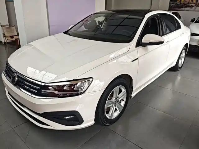 Volkswagen Lamando 230TSI DSG, Стиль
