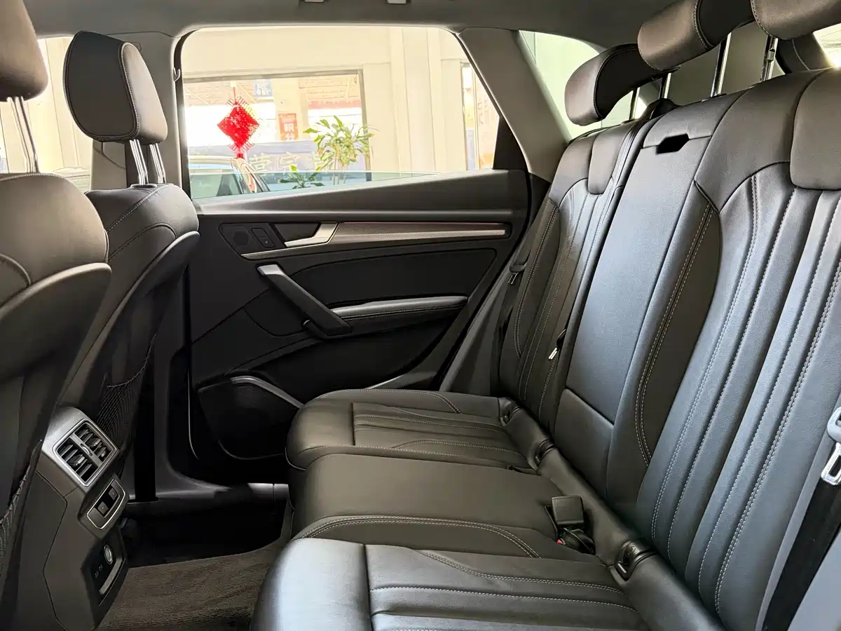 Audi Q5L 2021 40 TFSI Luxury Dynamic фото 8