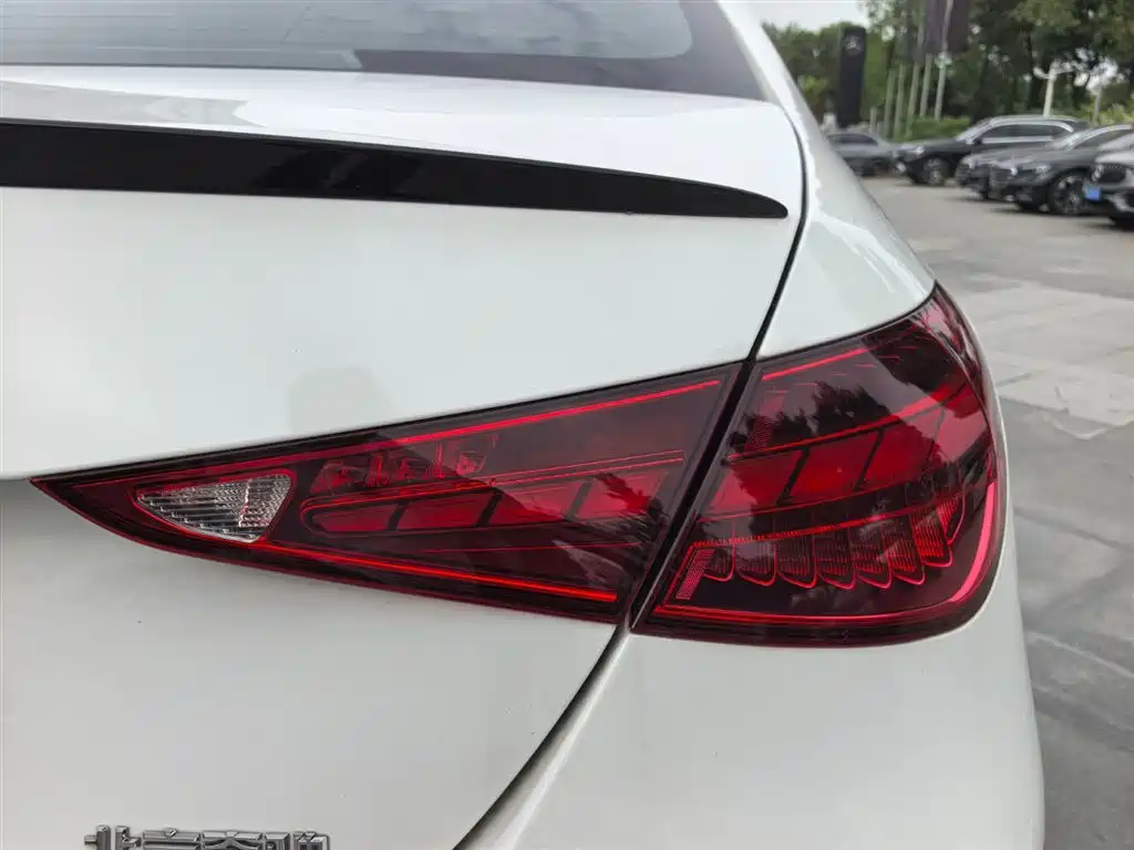 Mercedes-Benz C-Class 2023 C 260 L Night Edition Sport фото 11