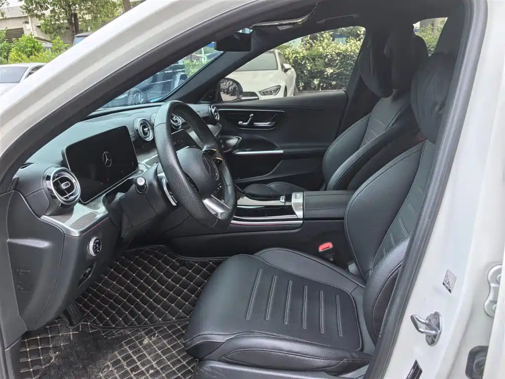 Mercedes-Benz C-Class 2023 C 260 L Night Edition Sport фото 14
