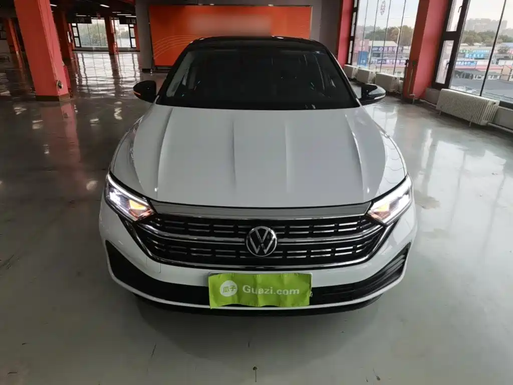 صورة 3 - Volkswagen Sagitar