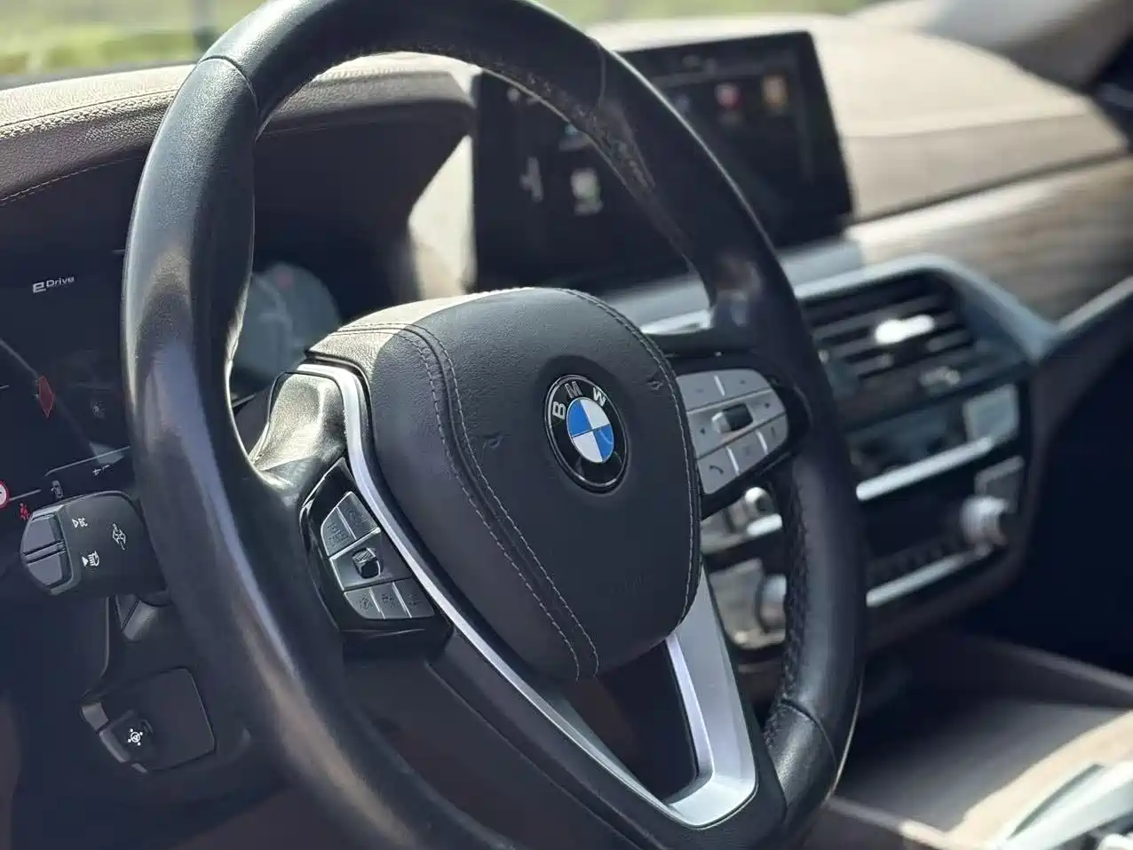 BMW 5 SERIES NEW ENERGY